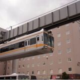 에노시마에서는 모노레일로