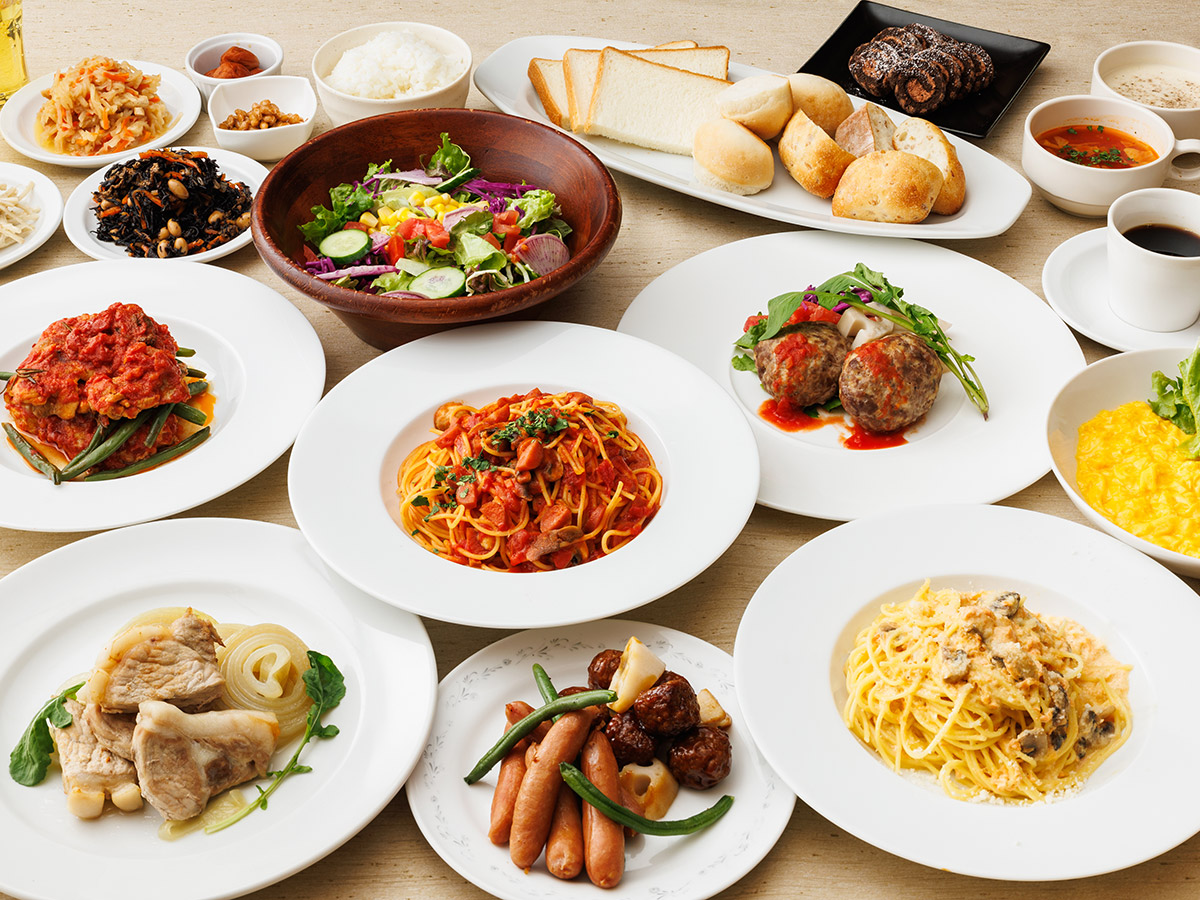 Japanese & Western Buffet Featuring Local Ingredients