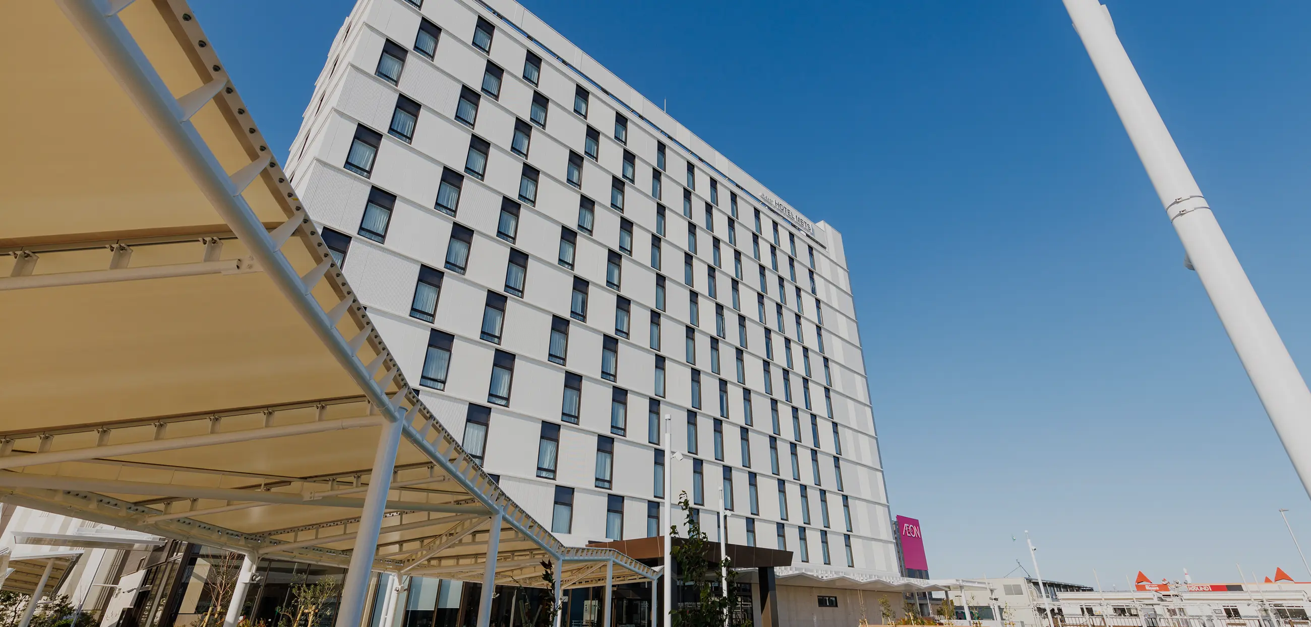 JR-EAST HOTEL METS PREMIER MAKUHARITOYOSUNA