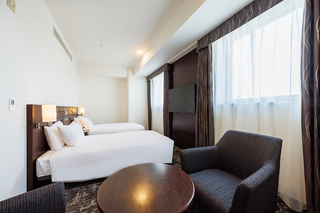 ユニバーサルツイン