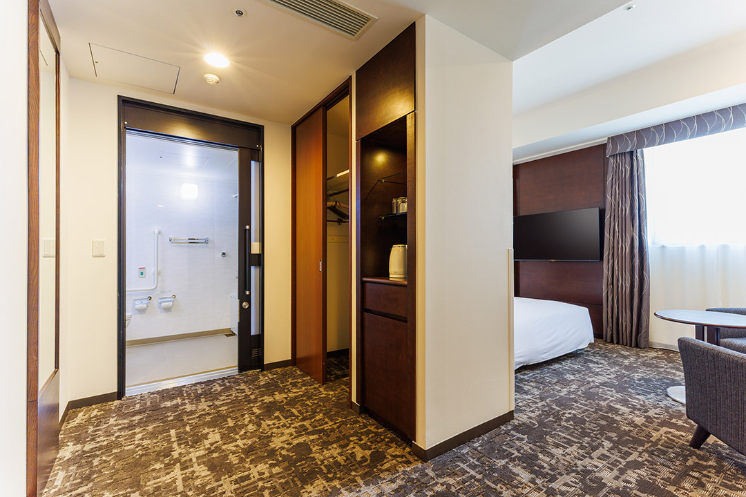 ユニバーサルツイン